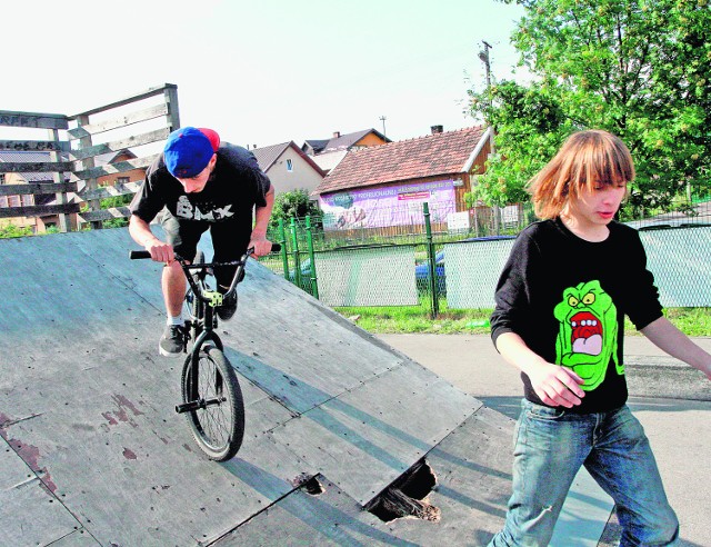 Jazda w sądeckim skateparku grozi śmiercią lub kalectwem