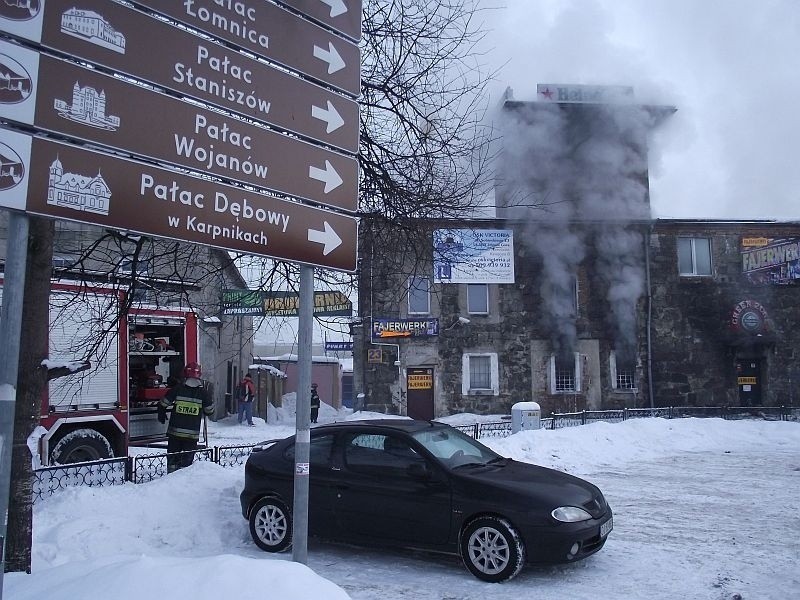 Jelenia Góra: Pożar w hurtowni fajerwerków (FILM)