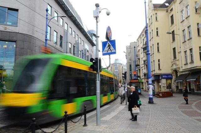 W miejskim systemie monitoringu w Poznaniu działa obecnie ponad 350 kamer