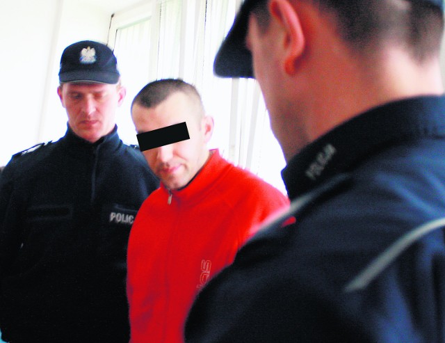 28-letni  Piotr K. oskarżony o sześć napadów na SKOK-i