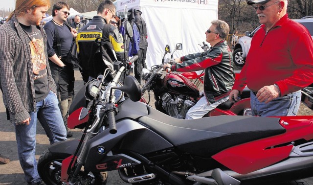 Pierwszy w tym roku Motobazar w Poznaniu przyciągnął mnóstwo fanów motocykli
