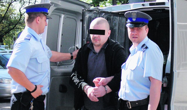 Rafał R. odbywa już karę 11 lat więzienia za trzy  gwałty. Za zabójstwo grozi mu dożywocie