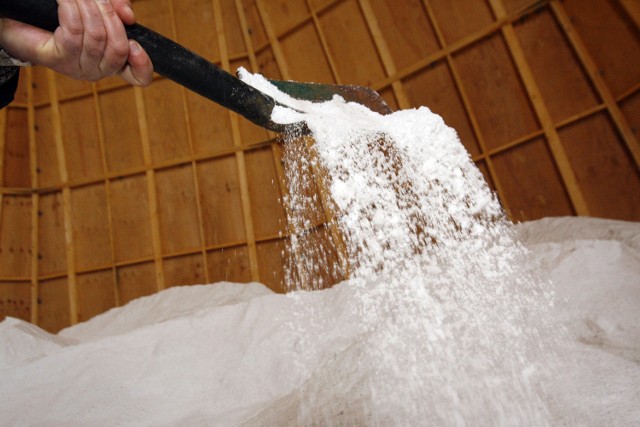 Kilkaset ton soli sprawdzonej w wyniku afery solnej zostanie zutylizowanych