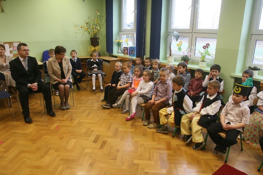 Minister Krystyna Szumilas z przyszłymi uczniami