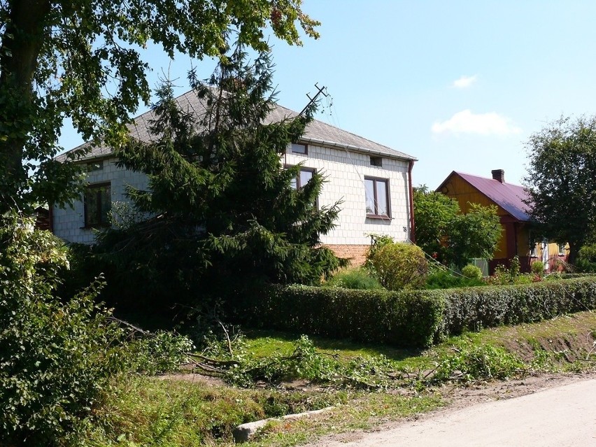 Nawałnica w gminie Rudnik: Zerwane dachy, uszkodzone domy