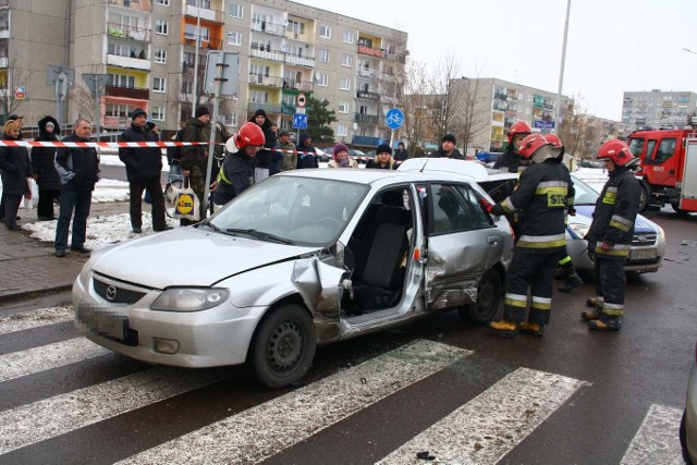 Wypadek na skrzyżowaniu Smugowej i Waltera Jankego w Pabianicach