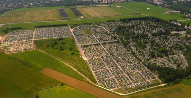 Miasto szykuje się do rozbudowy cmentarza na Majdanku