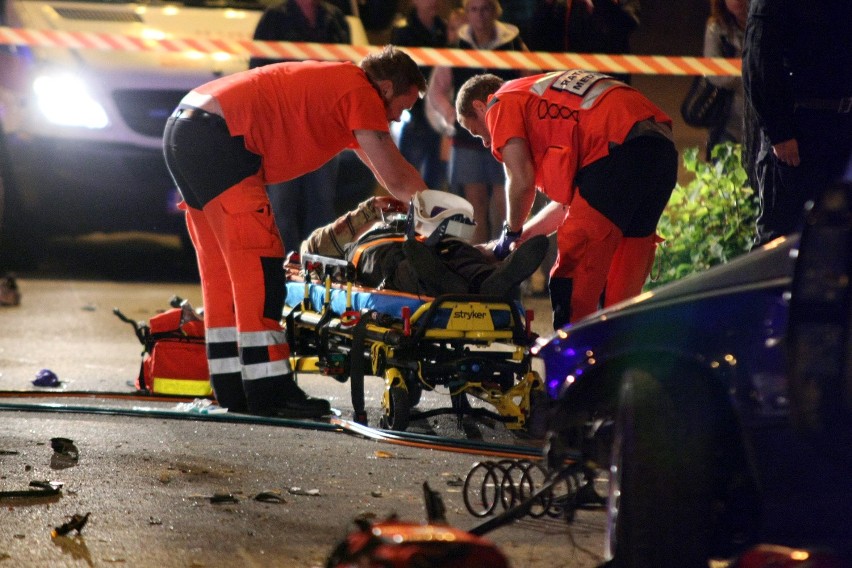 Tragiczny wypadek w Pabianicach. Pijany kierowca BMW zawracał na &quot;ręcznym&quot; [ZDJĘCIA+FILM]