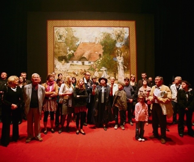 Goście Teatru Śląskiego mogli w sobotnią noc poczuć się niczym prawdziwi aktorzy i choć przez moment stanąć na wielkiej scenie