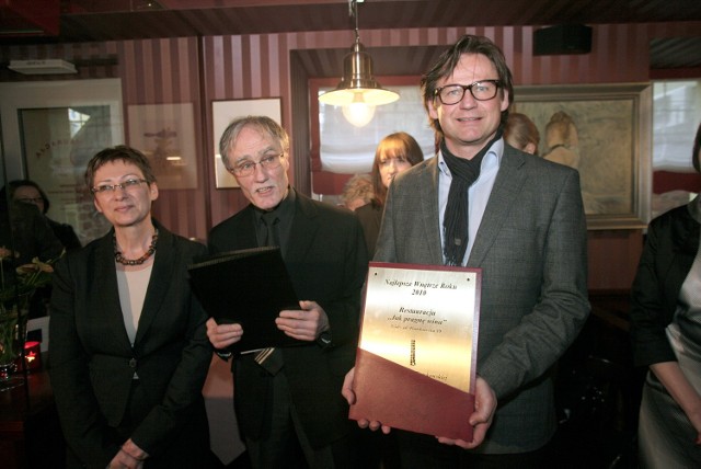 Nagrodę odebrał Krzysztof Apostolidis, właściciel lokalu ''Jak pragnę wina''.