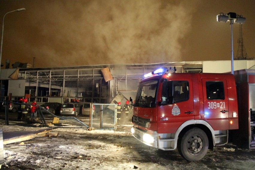 Wrocław: Wielki wybuch i pożar. Polmozbyt w ogniu [ZDJĘCIA]