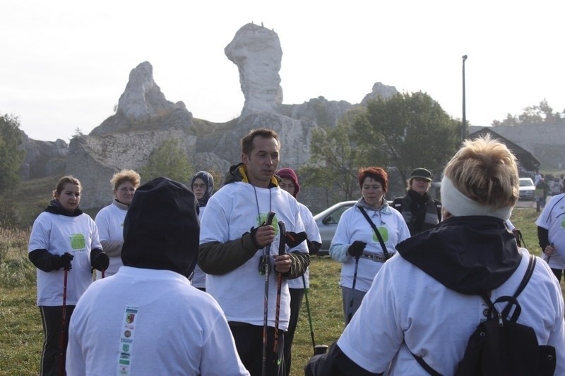 Ogrodzieniec: Maraton nordic walking na Jurze [ZDJĘCIA]