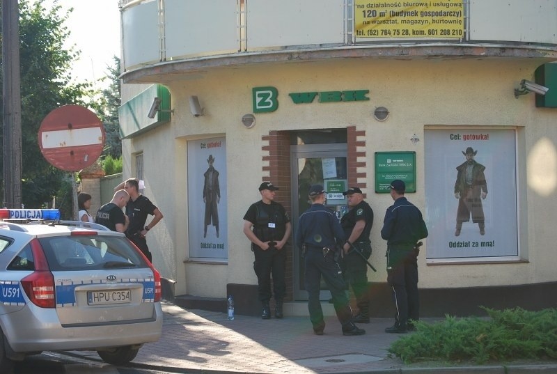 Napad na bank w Rogoźnie: Zatrzymano byłego prokuratora. Ale zarzutów nie usłyszał