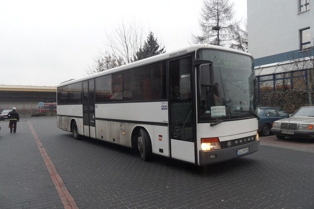 Autobus zastępczy za pociąg z Częstochowy do Lublińca...