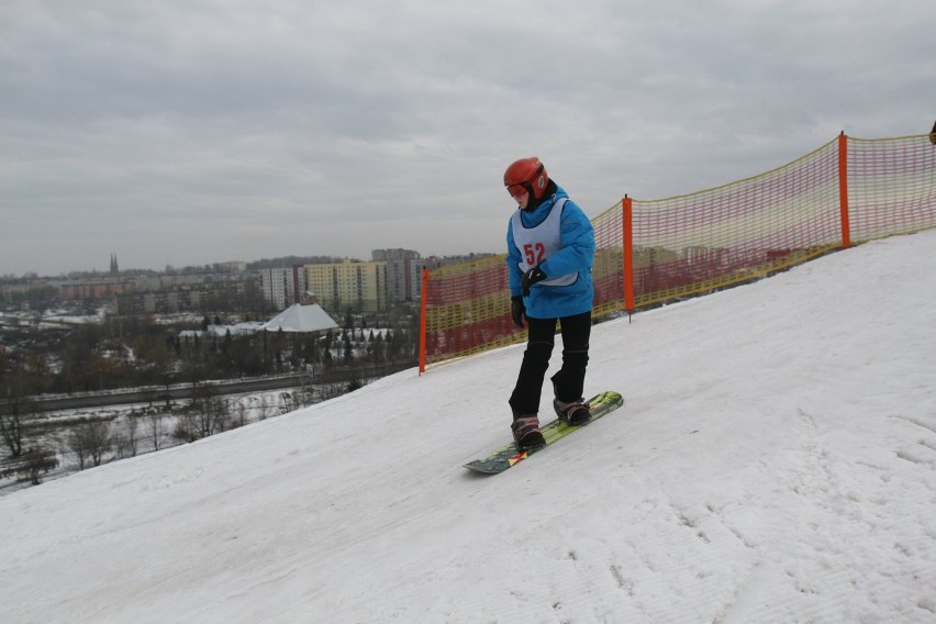 Snowboardowe zawody na Górce Środulskiej w Sosnowcu w obiektywie Marzeny Bugały [ZDJĘCIA]