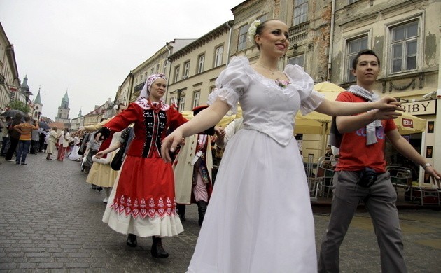 W święto 3 Maja o godz. 13 zapraszamy do poloneza