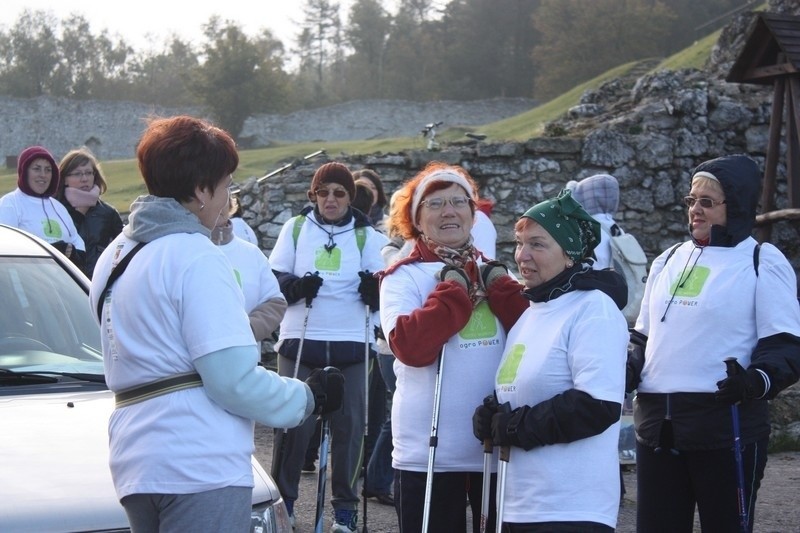 Ogrodzieniec: Maraton nordic walking na Jurze [ZDJĘCIA]