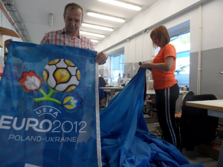 Flagi z logo Euro 2012 powstają w Wodzisławiu Śląskim