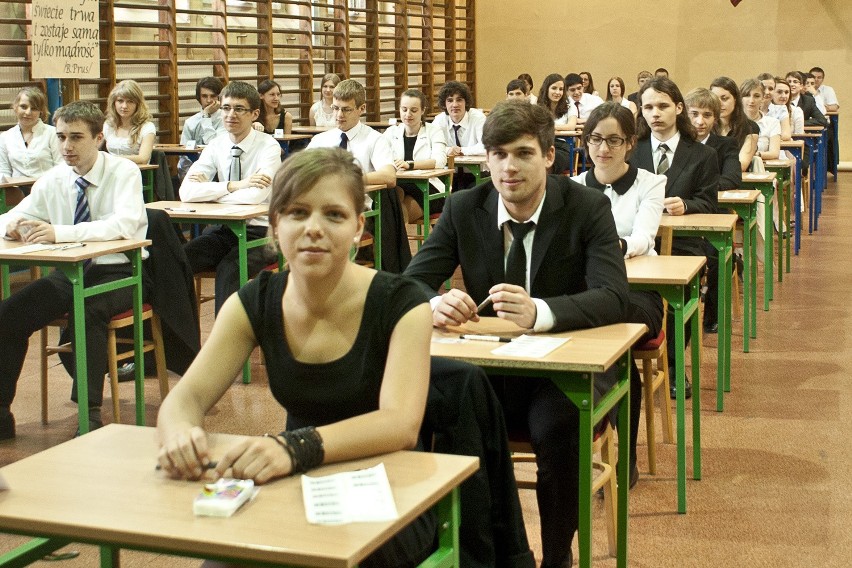 Foto Matura 2012 w szkołach średnich regionu [ZDJĘCIA]