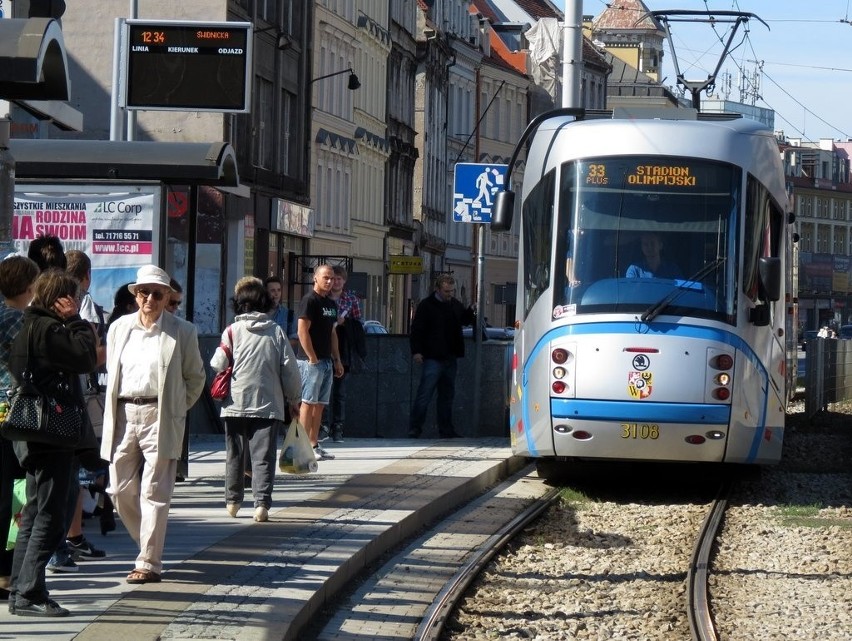 Wrocław: ITS na razie utrudnia jazdę po mieście. Kiedy zacznie nam pomagać? (ZDJĘCIA)