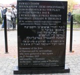 Wandale zniszczyli tablicę upamiętniającą opoczyńskich Żydów