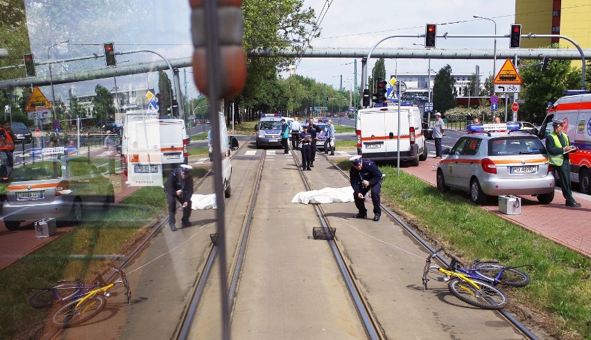 Około 60-letni rowerzysta zginął na ulicy Przybyszewskiego w...