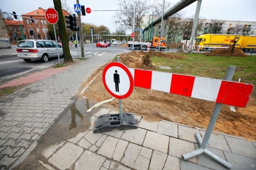 Poznań: Miasto stoi w korkach. Paraliż komunikacyjny [ZDJĘCIA]