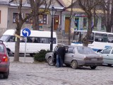 Ciężkowice: podróżni mokną przy drodze przez fatalny plan jazdy autobusów