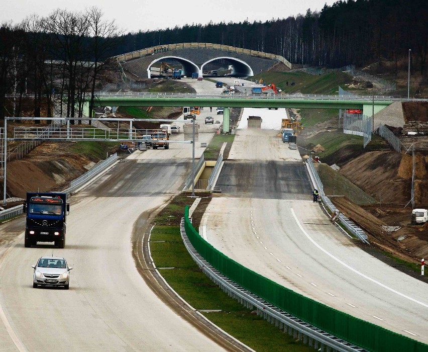 Choć pierwsza chińska przygoda z autostradami okazała się...