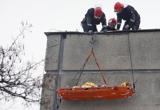 Zawody ratowników wysokościowych odbywają się w środę a Atlas Arenie w Łodzi.