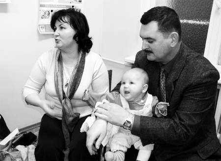 Hanna i Dariusz Lalakowie uczestniczyli w poprzednim kursie szkoły rodzenia. Dzisiaj są szczęśliwymi rodzicami Zosi.
Fot. Aleksander Winter