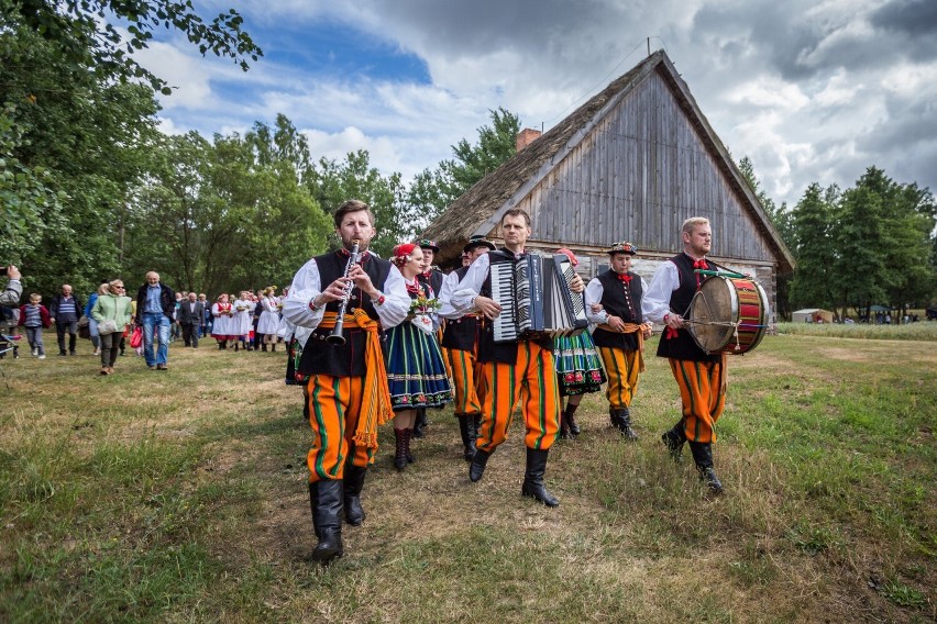 Festyn folklorystyczny z cyklu „Z życia dawnej wsi” w...