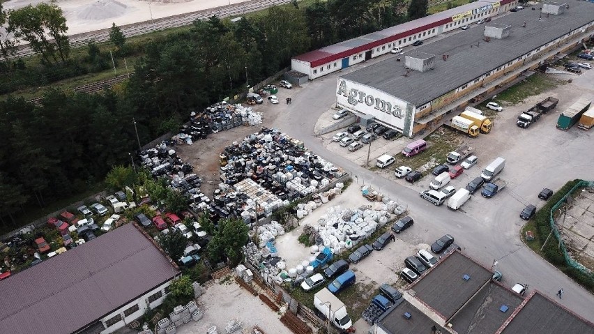 Skandal z odpadami w Kielcach. Miasto uprzątnie je za kilka milionów złotych [WIDEO, zdjęcia]
