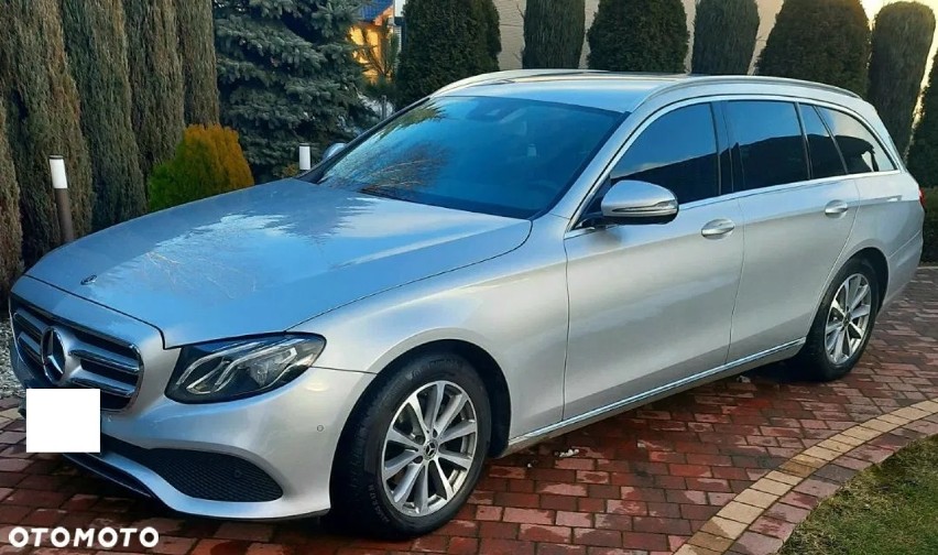 Mercedes-Benz Klasa E 220
Cena: 119 000 zł
Rok produkcji:...