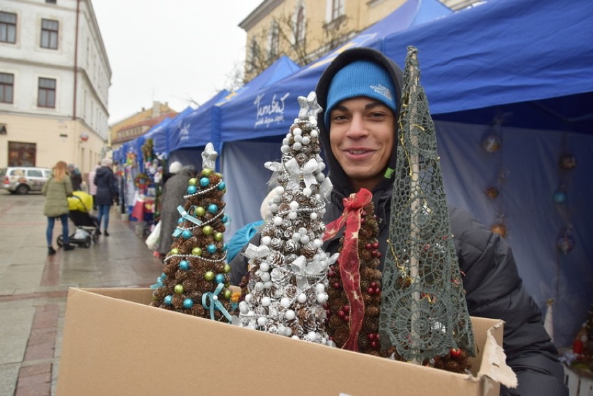Na tarnowskim Rynku czuć już klimat nadchodzących  świąt