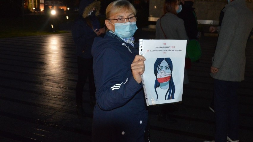Czarny protest. Strajk kobiet w Opolu - 23 października...