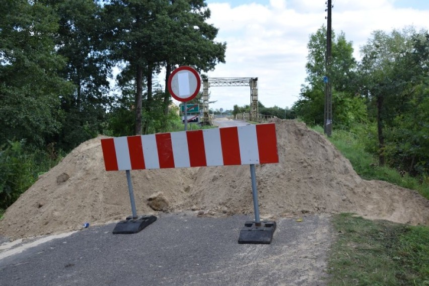 Żuławy. Most na Tudze zamknięty dla aut. Objazd przez Marzęcino