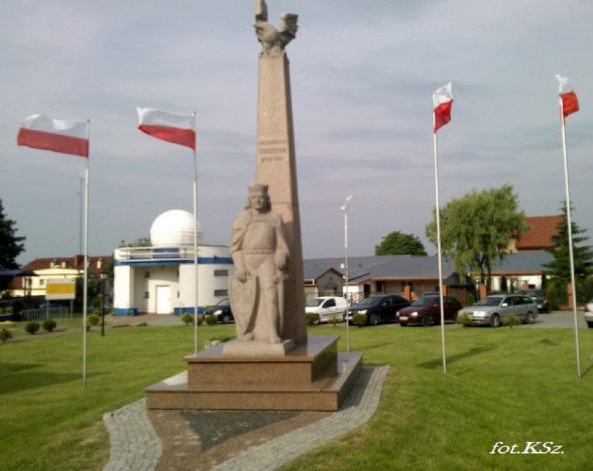 Pomnik Patrona Szkoły Wł. Łokietka