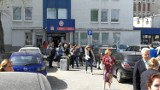 Alarm bombowy we Włocławku. Urząd Miasta ewakuowany, ale po drugim e-mailu pracownicy wrócili do budynku