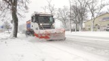 Zima wróciła, bardzo trudne warunki na drogach w Piotrkowie ZDJĘCIA