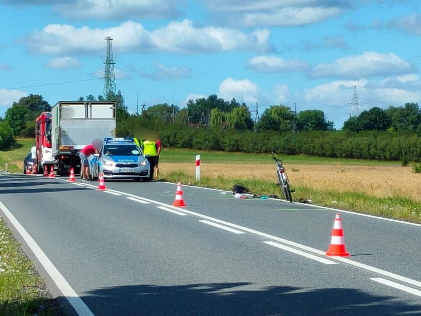 Śmiertelny wypadek na trasie Koszęcin – Boronów. Potrącona przez ciężarówkę rowerzystka nie przeżyła