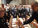 Lech Wałęsa na pogrzebie Busha. Kto witał byłego prezydenta Polski?