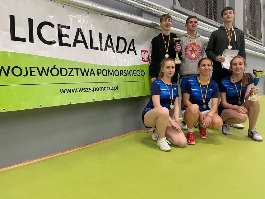 Sukces badmintonistów z powiatu puckiego. Wygrali na Pomorzu i walczą o medale mistrzostw Polski. Tak dobrze jeszcze nie było | ZDJĘCIA