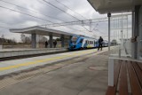 Nowe perony Ziemomyślu i Dolicach. Lepszy dostęp do pociągów na linii Poznań – Szczecin
