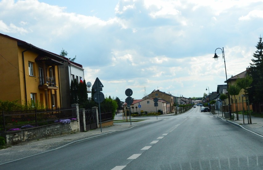 Wkrótce rozpocznie się przebudowa chodników przy ul. Bialskiej w Janowie Lubelskim. Zobacz zdjęcia