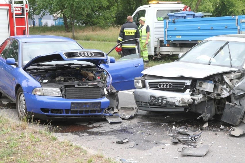 Wypadek na skrzyżowaniu Bystrzyckiej i Bajana