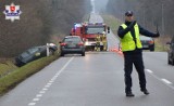 Wracając z dyskoteki, zepchnęli samochód do rowu. Kierowca uciekł i... ukradł inne auto. Tłumaczył, że został porwany