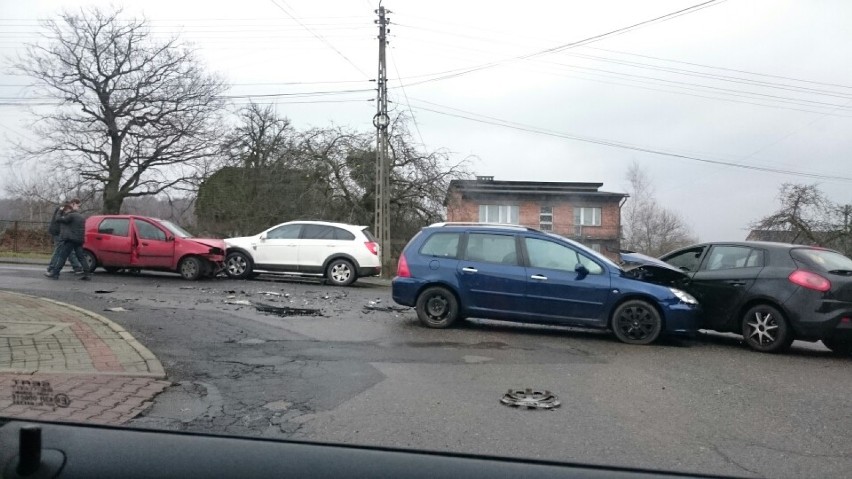 Zderzenie czterech samochodów w Skrzyszowie