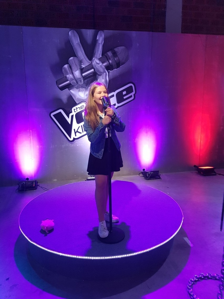 Julka Jasińska z Malborka w "The Voice Kids". Wokalistka Balbin zaśpiewa w kolejnym etapie