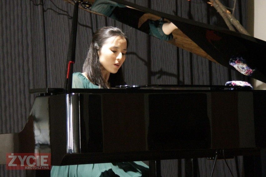 Miyako Arishima koncertowała w Kobylinie z okazji Święta Niepodległości [ZDJĘCIA] 